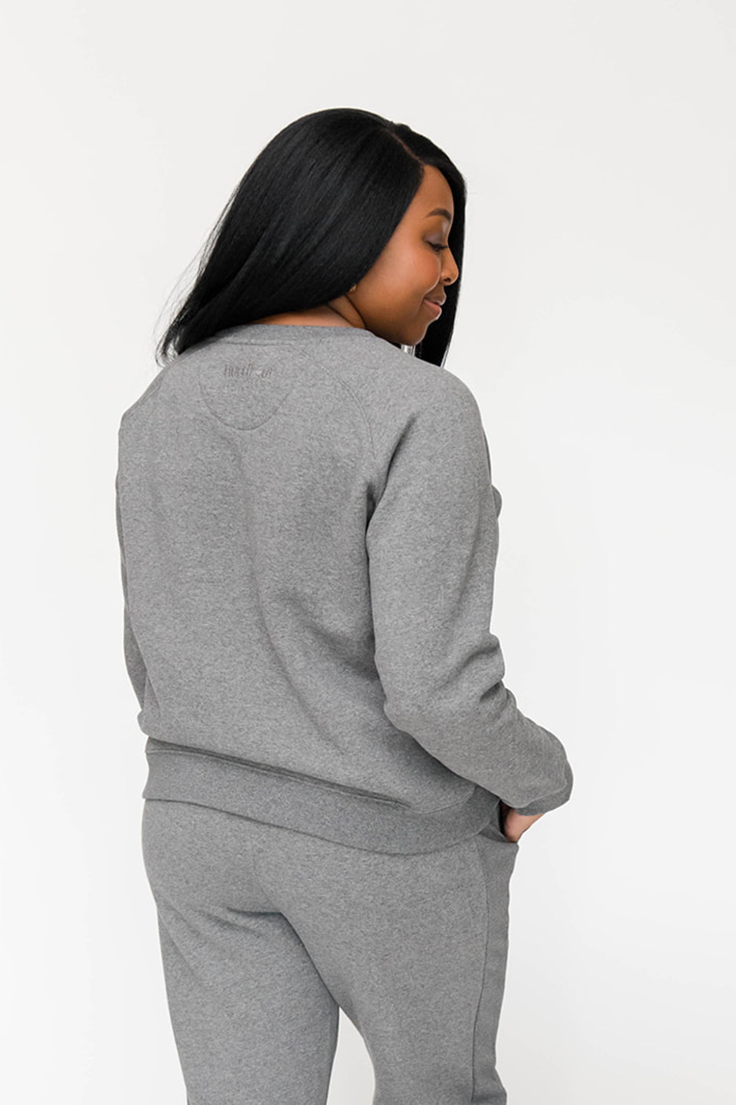 Mila Crew Neck Sweatshirt | Hug It Out | Heather Grey