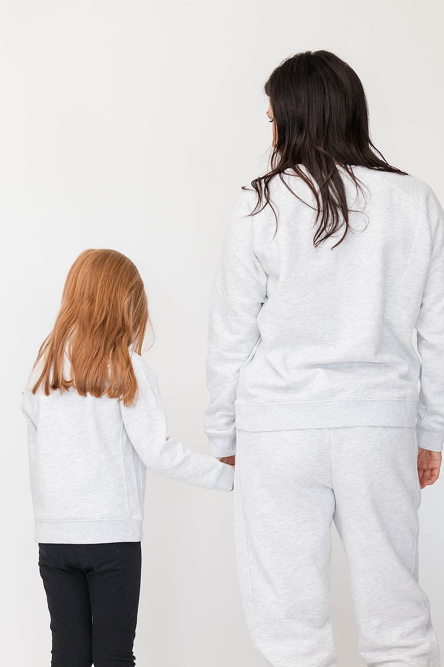 Kids | Mila Hugs For The Holidays Sweatshirt | Pebble Grey