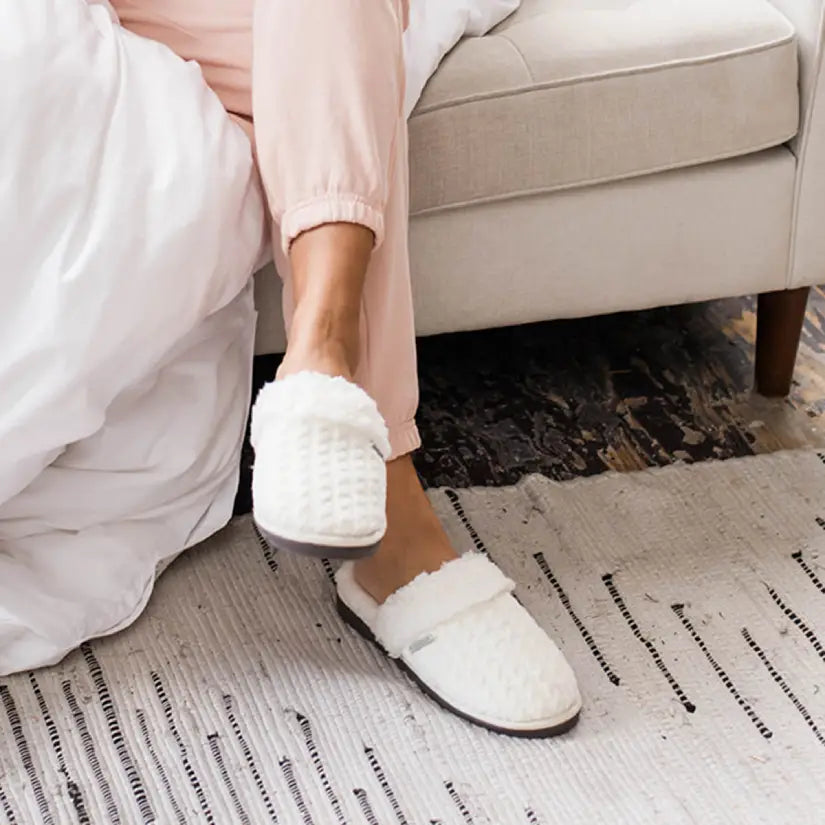 Creekside Slide Slippers | Cable Knit Cloud