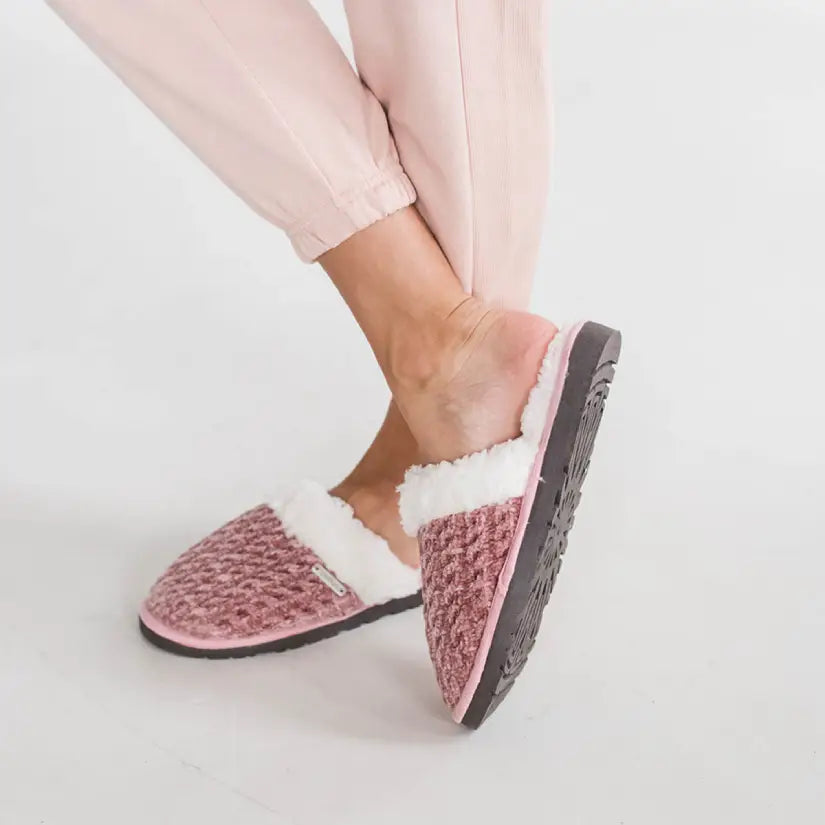 Creekside Slide Slippers | Cable Knit Elderberry