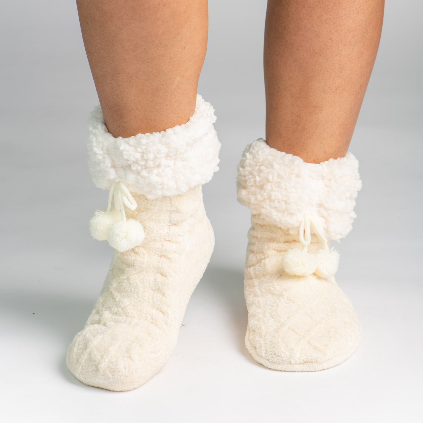 Chenille Knit Classic Slipper Socks | White