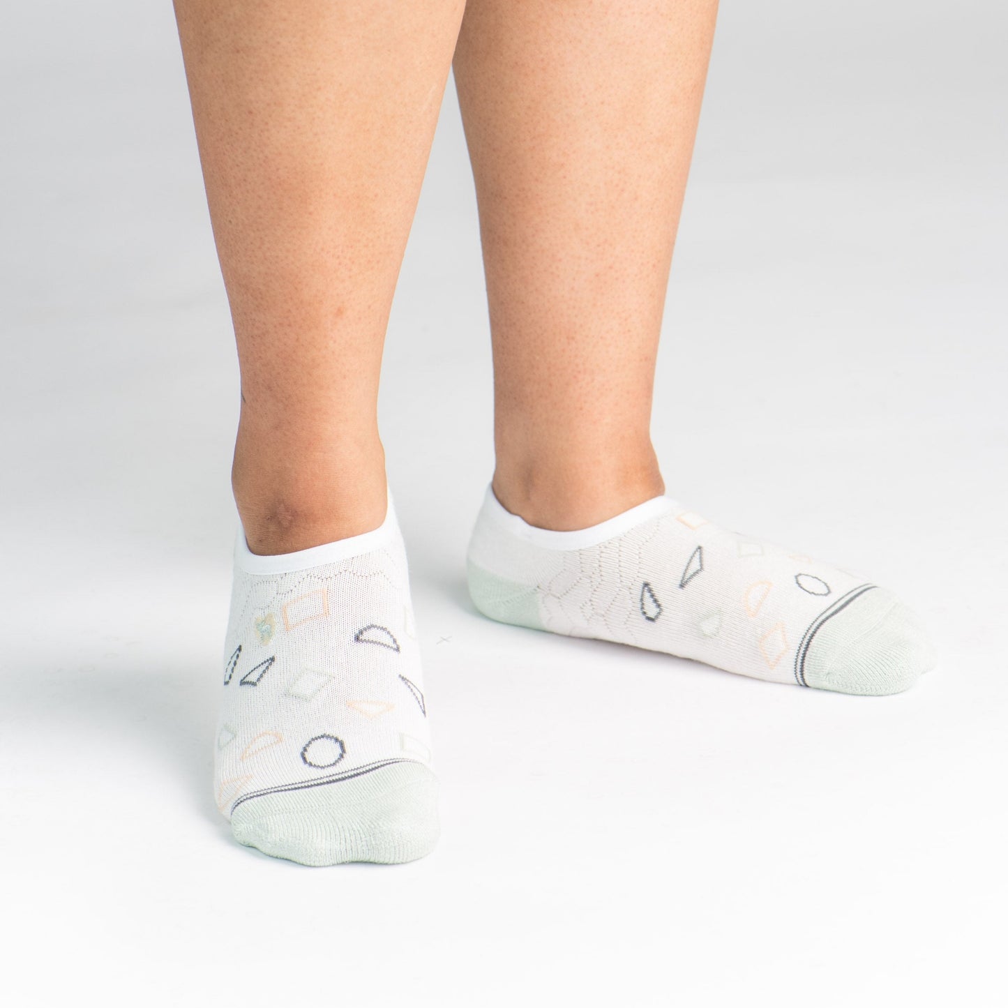 Bamboo Socks | No Fuss No-Show | Splash Star White