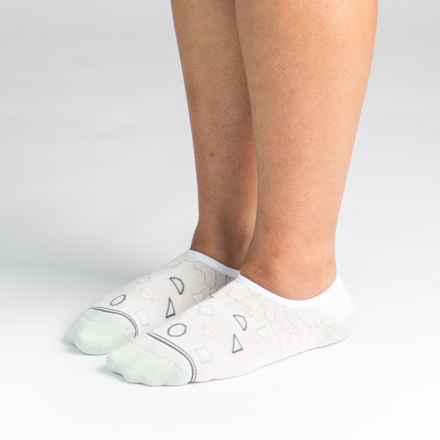 Bamboo Socks | No Fuss No-Show | Splash Star White
