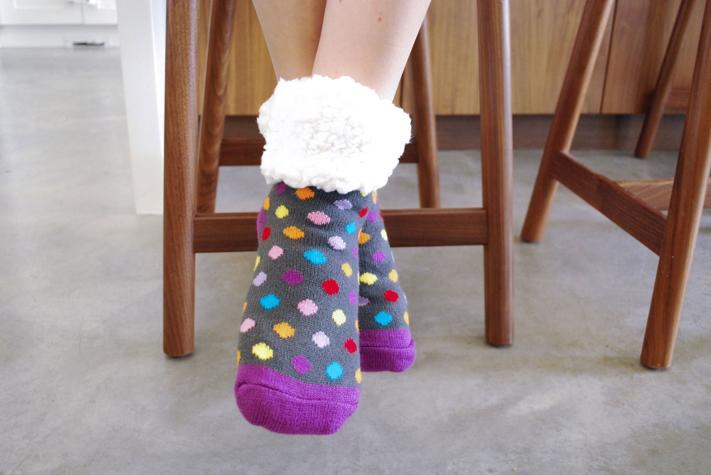Pudus Cozy Winter Slipper Socks for Women and Men with Non-Slip Grippers and Faux Fur Sherpa Fleece - Adult Regular Fuzzy Socks Polka Dot Multi - Classic Slipper Sock