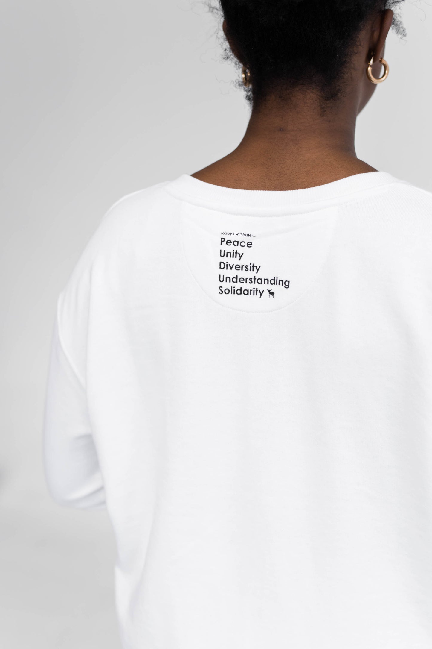 Darin V-Neck 3/4 Sleeve Sweatshirt | White