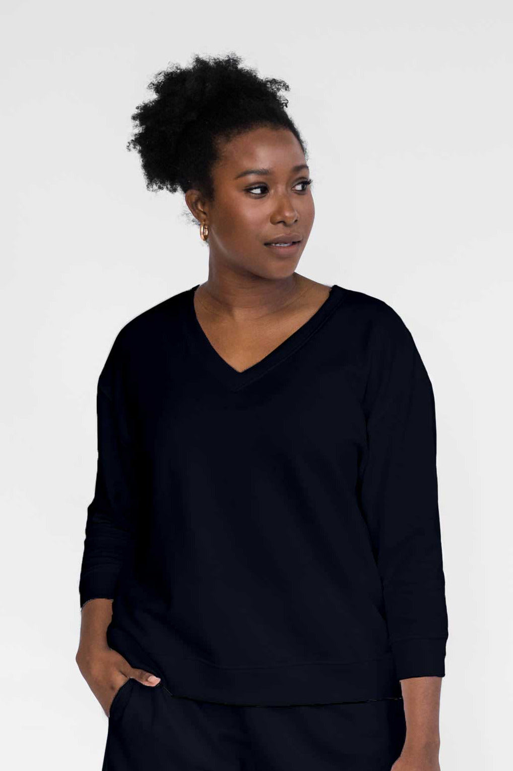 Darin V-Neck 3/4 Sleeve Sweatshirt | Black