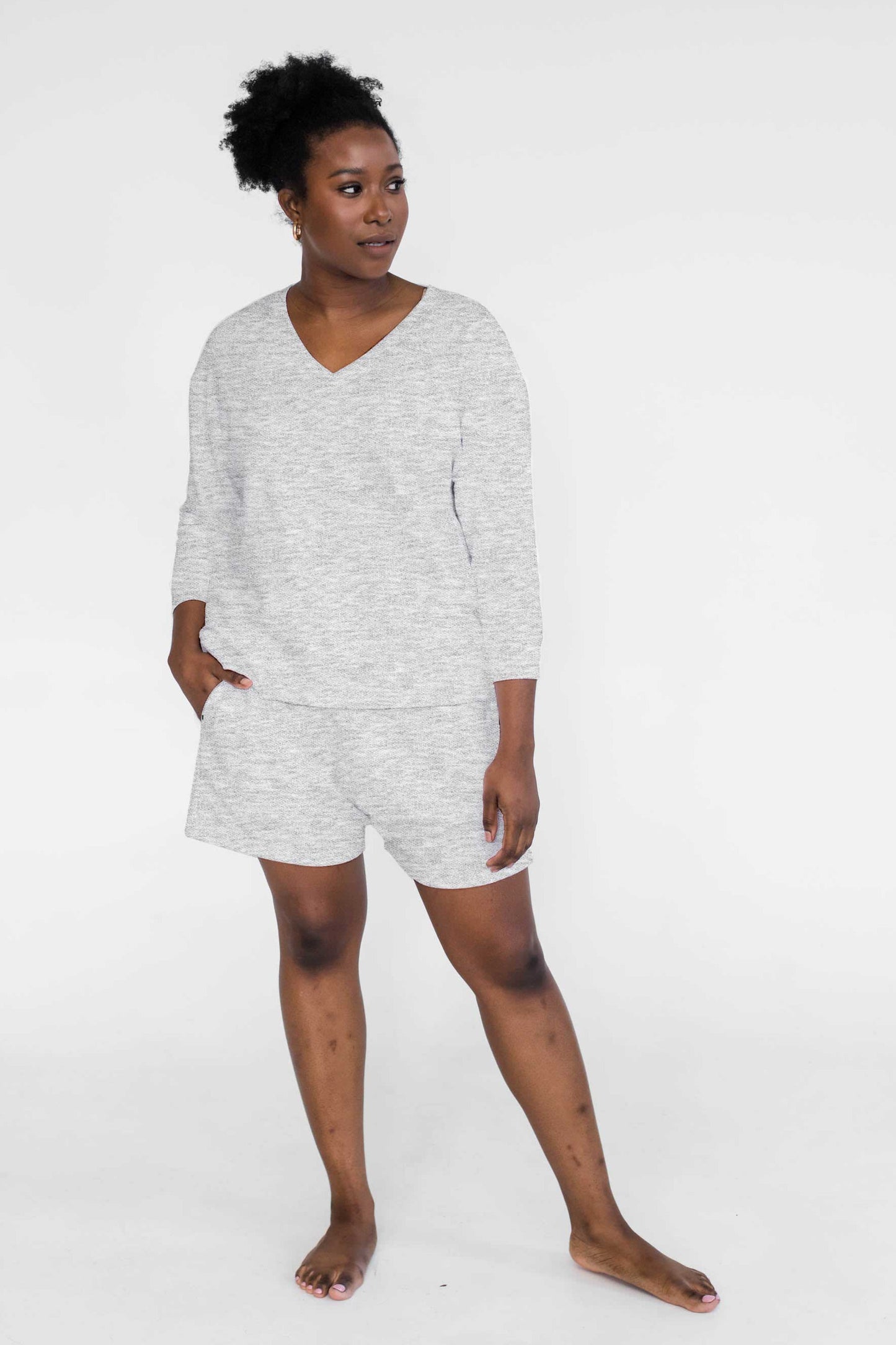 Darin V-Neck 3/4 Sleeve Sweatshirt | Pebble Grey