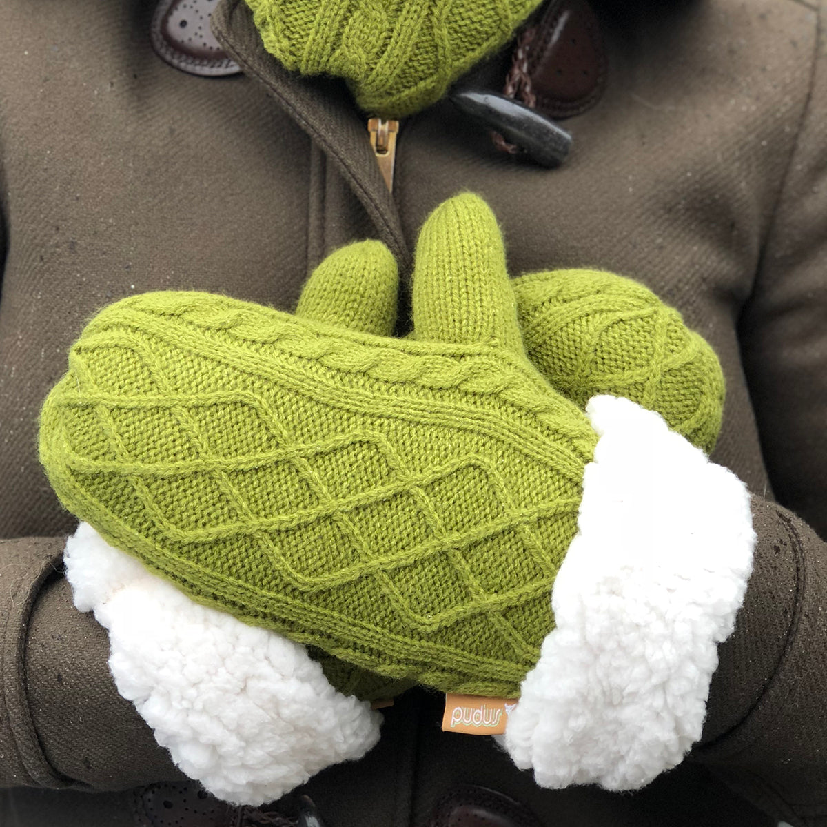 Mittens | Cable Knit Green