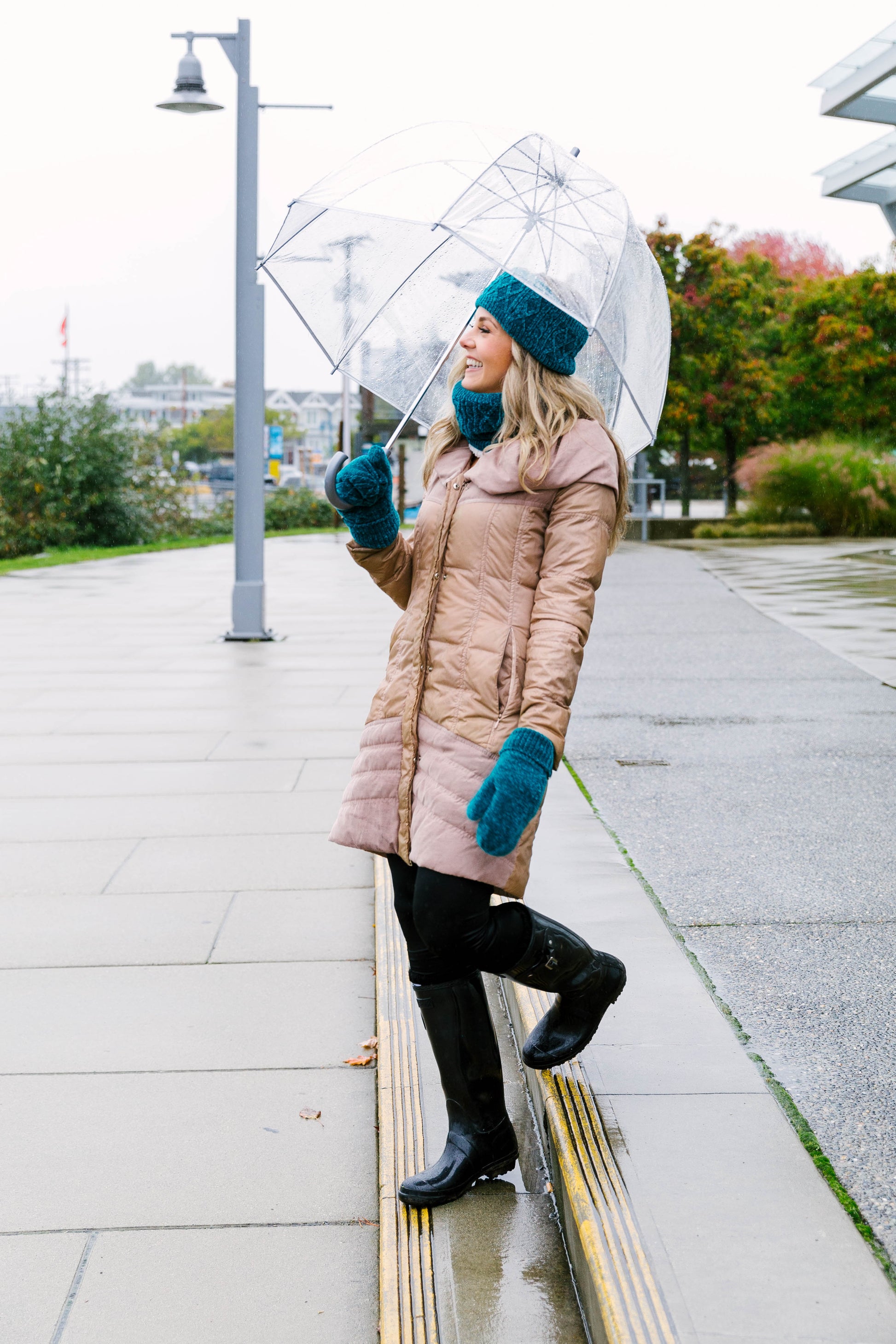Pudus Harbor Teal Chenille Cable Knit Headband for Women - Ear Warmer, Winter Headband with Warm Faux Fur Fleece