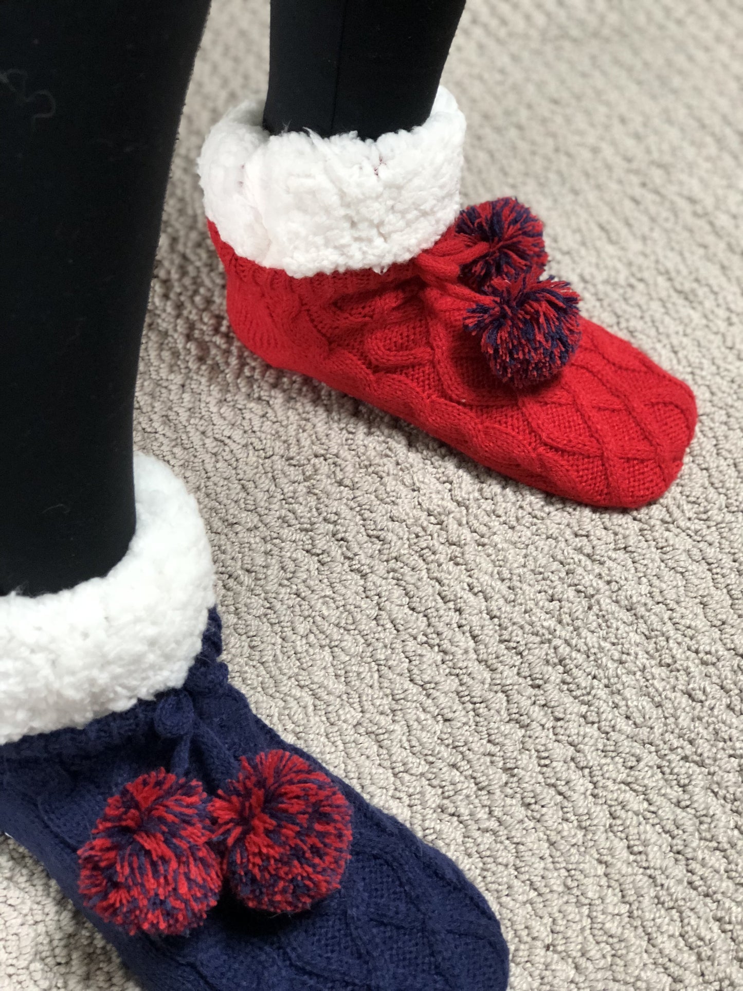 Pudus Winter Cable Knit Slipper Socks for Women and Men with Non-Slip Grippers and Faux Fur Sherpa Fleece Lining - Adult Regular Fuzzy Socks Cable Knit Red - Classic Slipper Sock