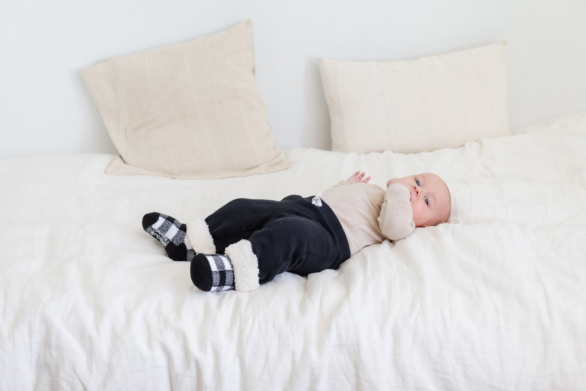 Pudus Cozy Winter Slipper Socks for Toddlers with Non-Slip Grippers and Faux Fur Sherpa Fleece - Baby Boy and Girl Fuzzy Socks (Ages 1-3) Lumberjack White - Toddler Slipper Sock