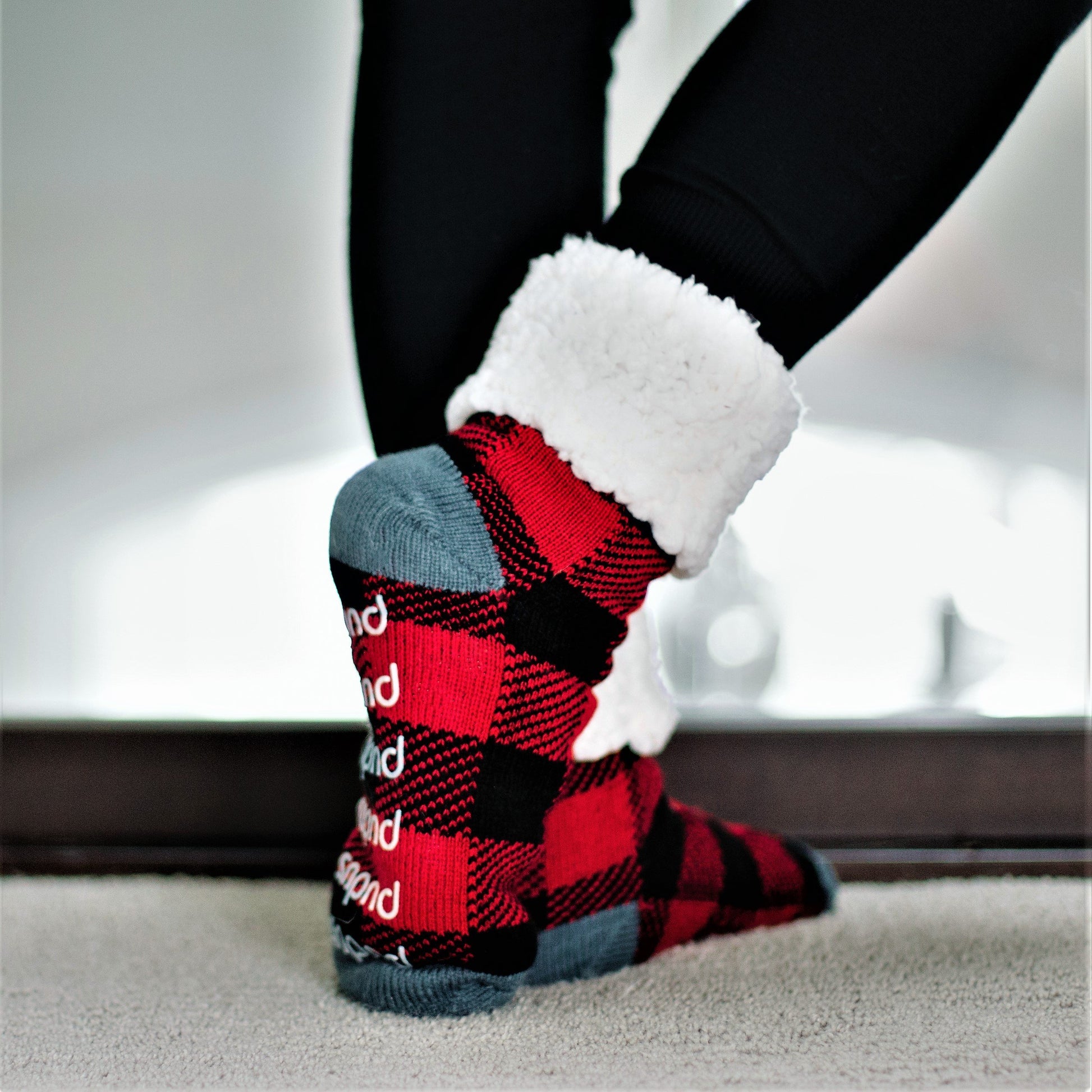 Pudus Cozy Winter Slipper Socks for Women and Men with Non-Slip Grippers and Faux Fur Sherpa Fleece - Adult Regular Fuzzy Regular and Large Socks Red Lumberjack - Classic Slipper Sock
