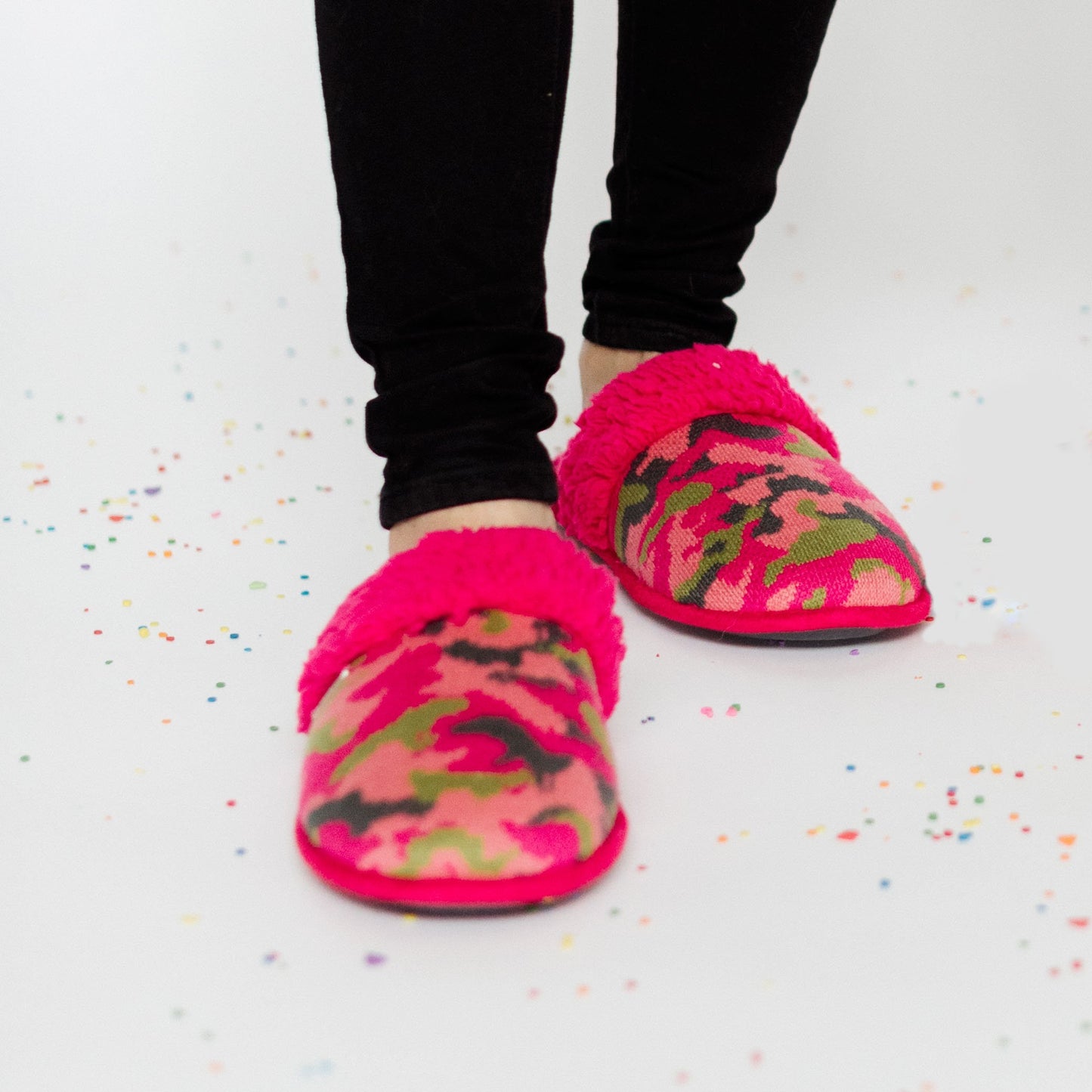 Bright Collection Creekside Slide Slippers | Camo Pink