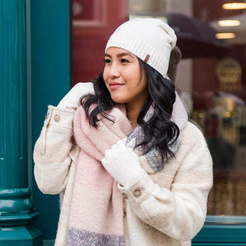 Touchscreen Tech Gloves | Faux Cashmere Gardenia