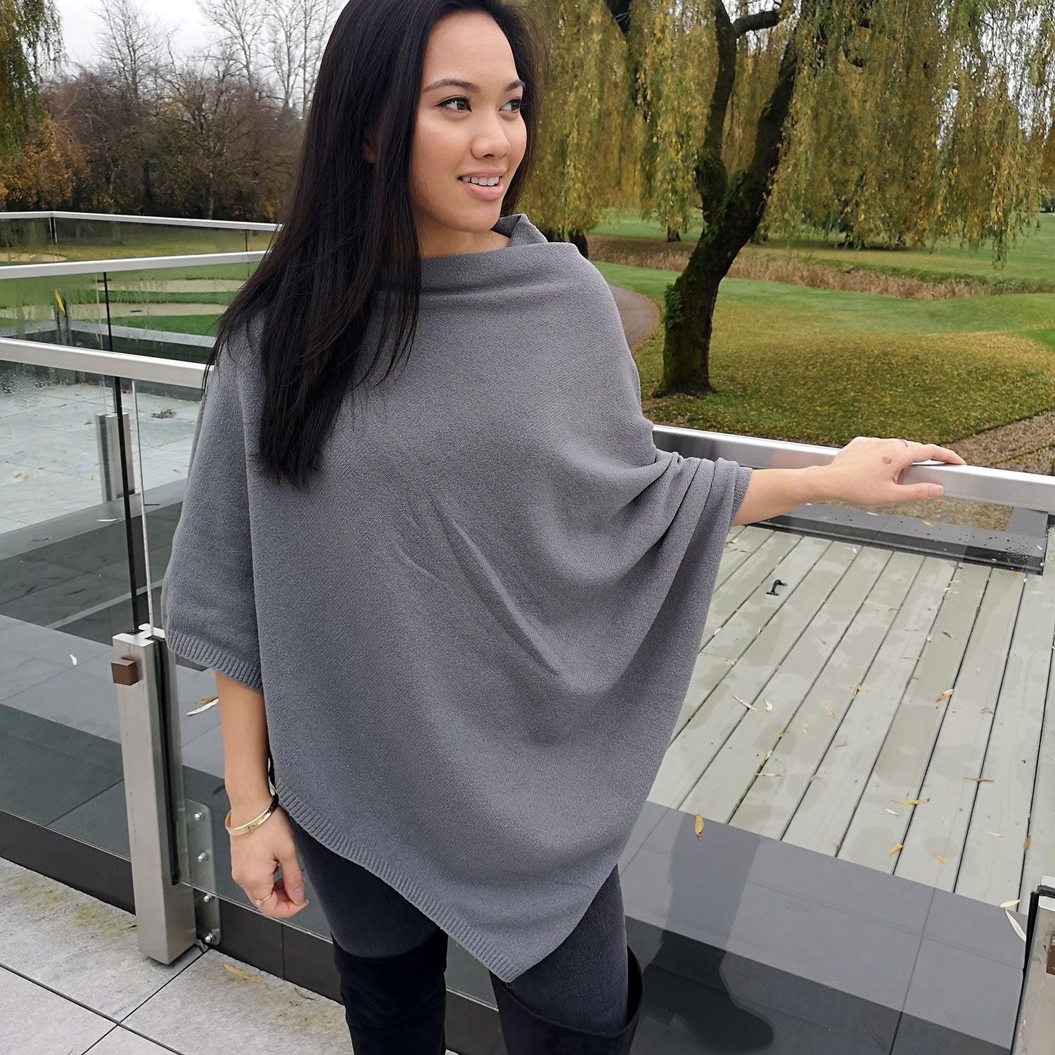 cashmere wool poncho (black)