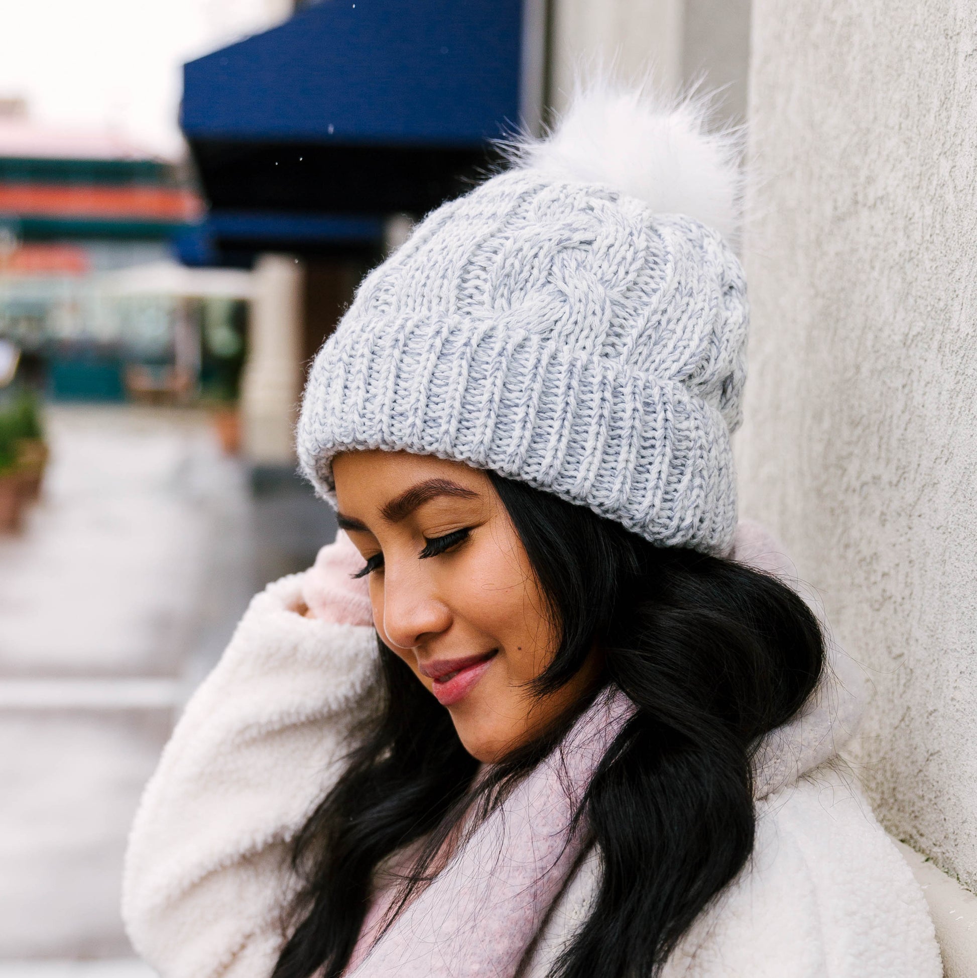 Beanie Winter Pom Pom Hat Heather Grey – Pudus™ Lifestyle