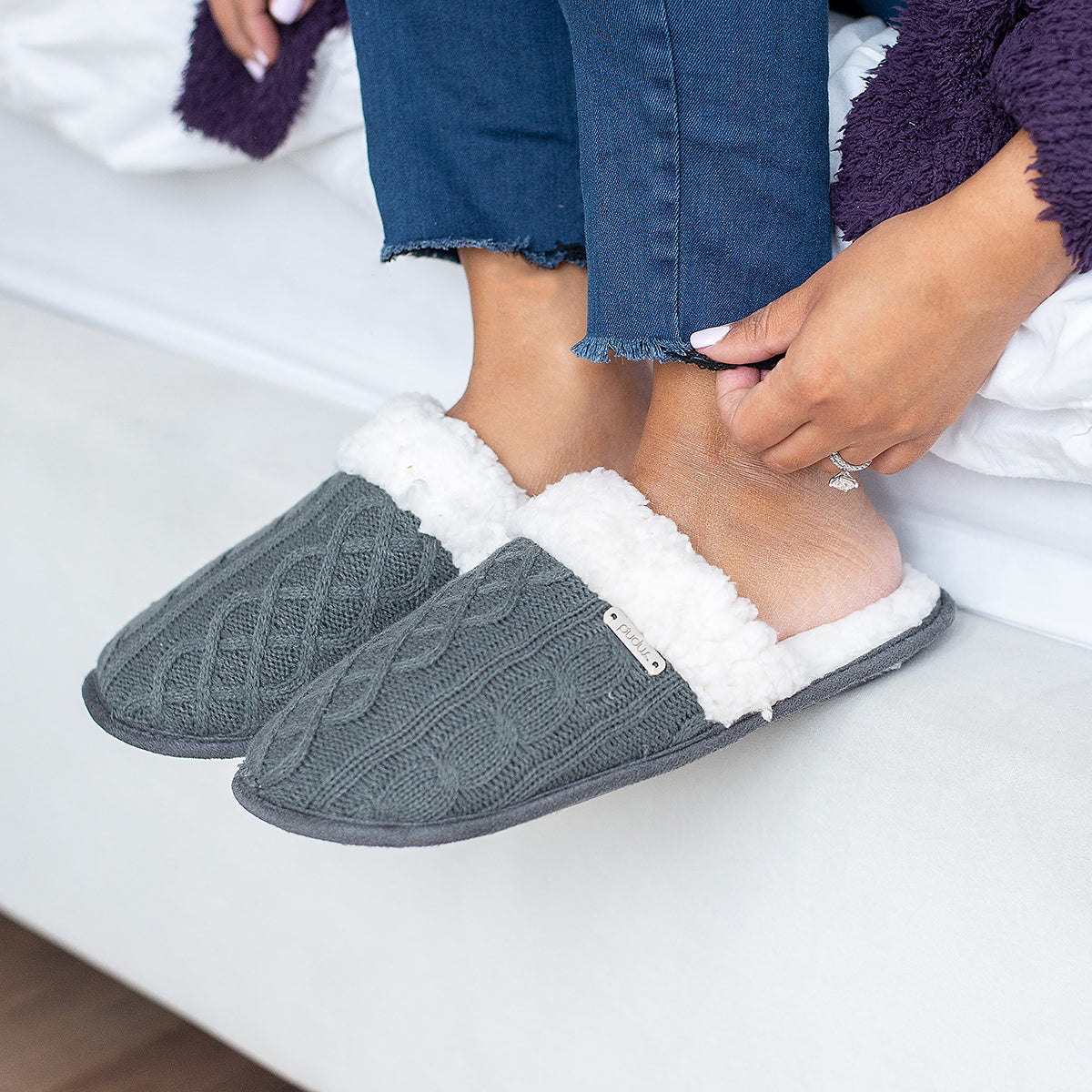 Creekside Slide Slippers | Cable Knit Grey