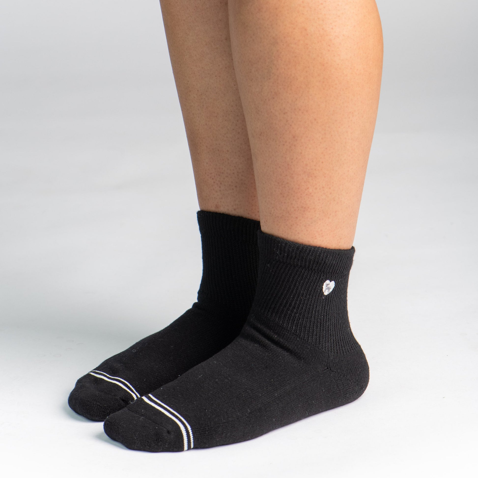 Cushioned Socks | Comfy Quarter Crew | Black