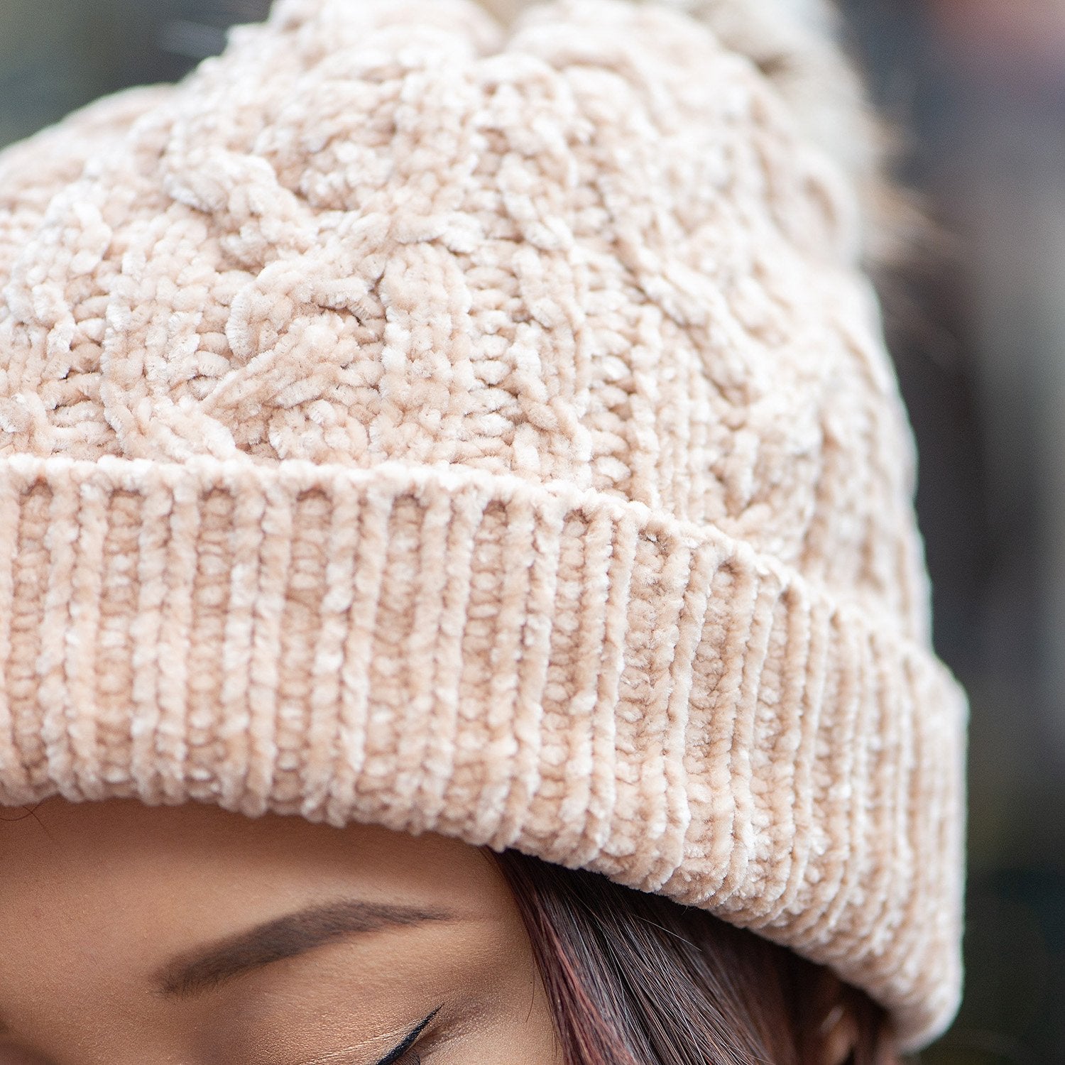 Pudus Women's Winter Beanie Hat with Faux Fur Pom Pom - Cable Knitted Chenille and Fleece Lined Slouchy Beanie Sand Chenille Cable Knit - Beanie Hat Adult