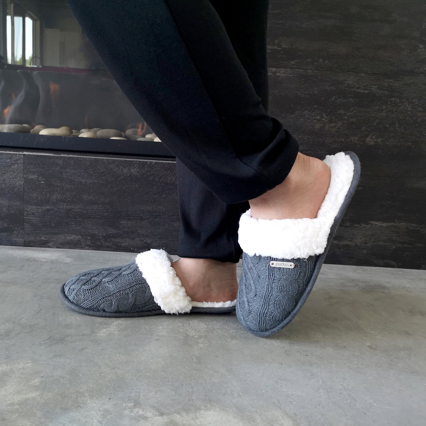 Creekside Slide Slippers | Cable Knit Grey