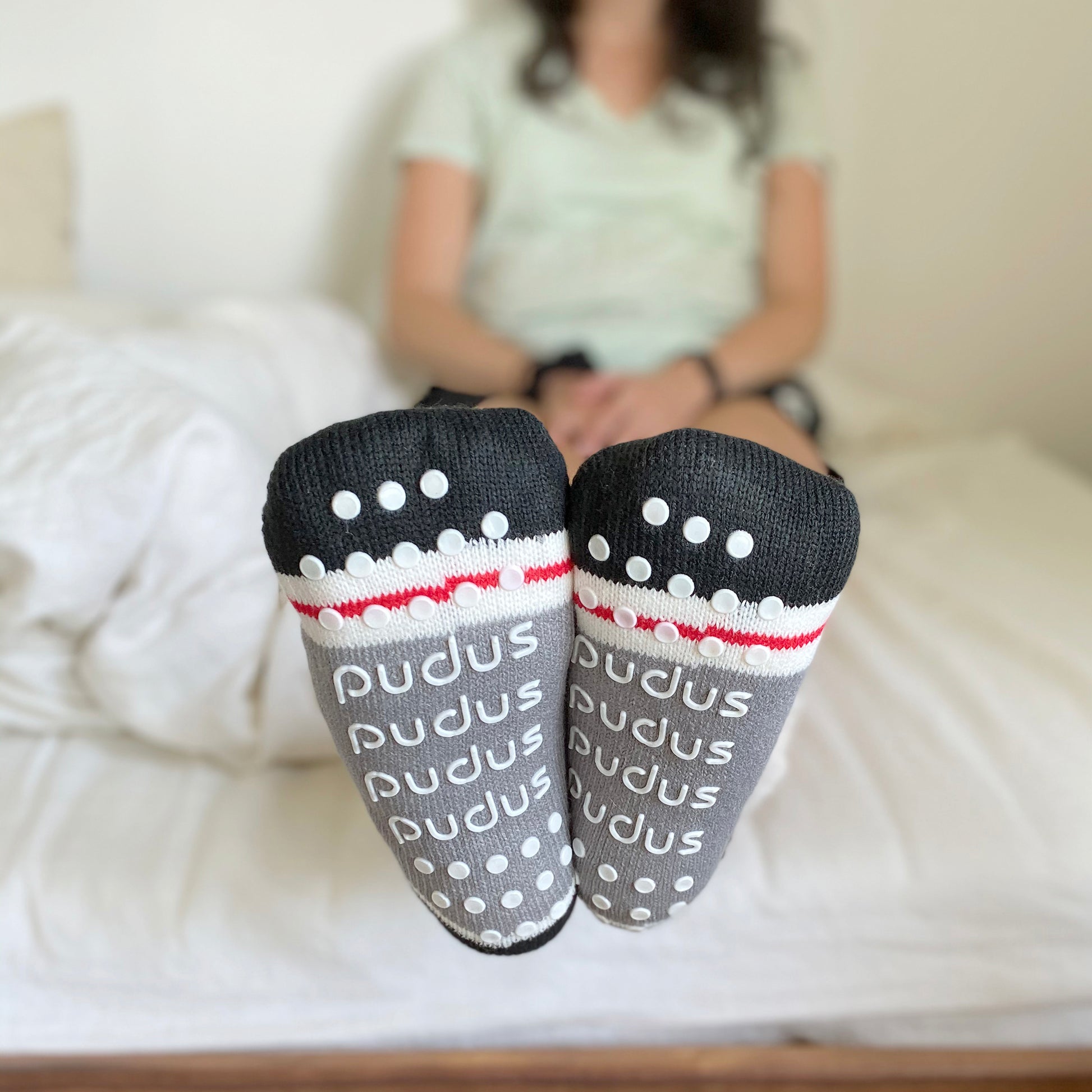 Pudus Cozy Winter Slipper Socks for Women and Men with Non-Slip Grippers and Faux Fur Sherpa Fleece - Adult Regular Fuzzy Socks Football Grey- Classic Slipper Sock