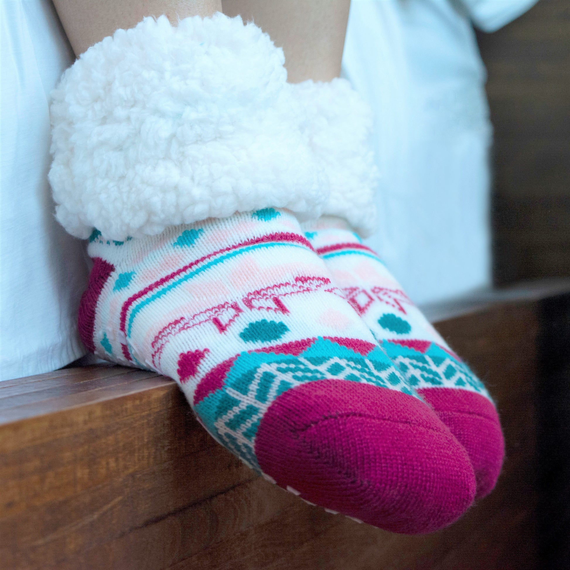 Pudus Cozy Winter Slipper Socks for Women and Men with Non-Slip Grippers and Faux Fur Sherpa Fleece - Adult Regular Fuzzy Socks Geometric Raspberry - Classic Slipper Sock