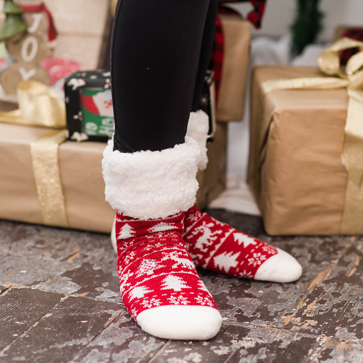 Cabin Christmas Red - Recycled Slipper Socks