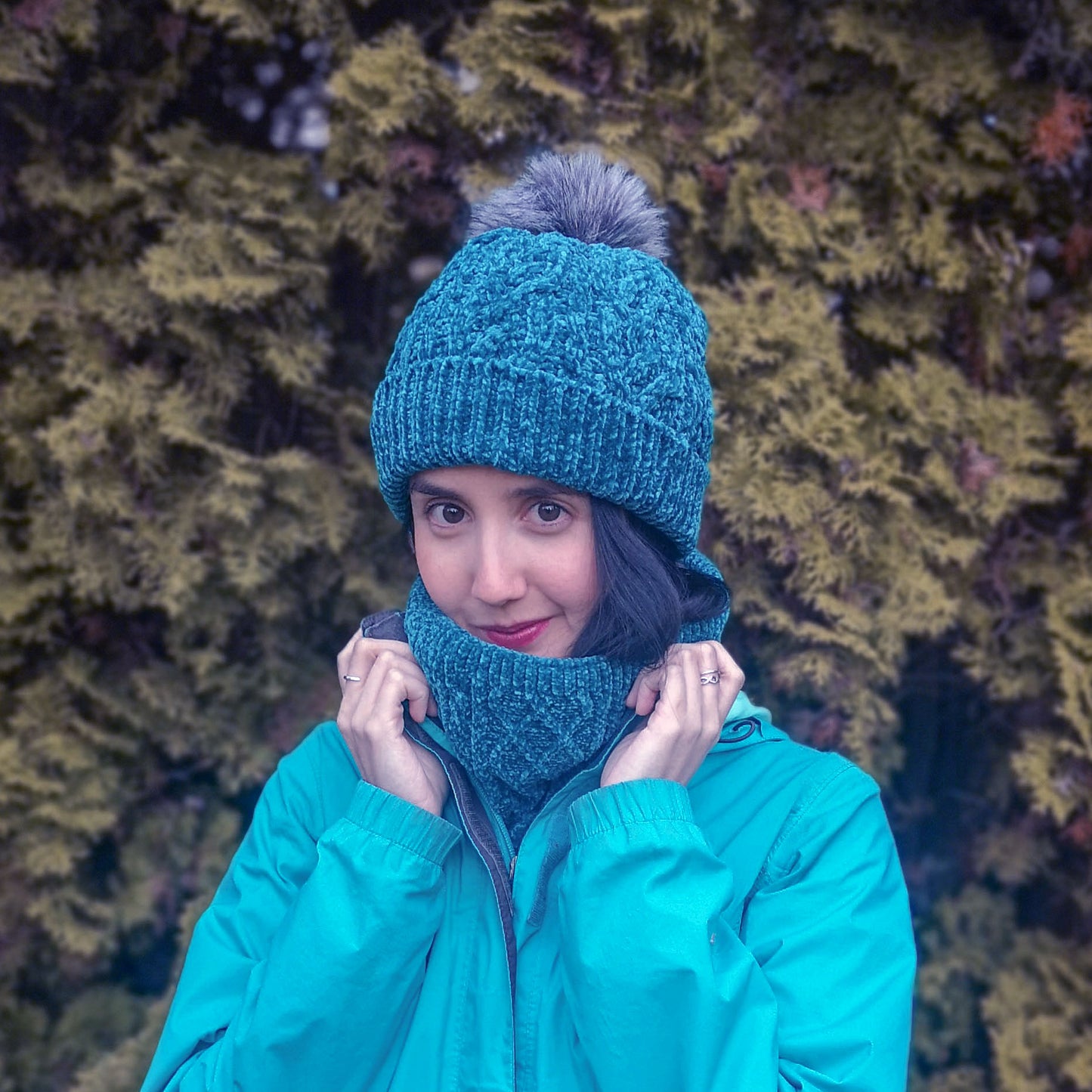 Chenille Knit Snood Neck Warmer | Oxford